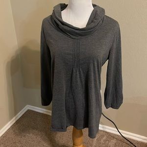 Long sleeve top by Carolyn Taylor.  Size medium